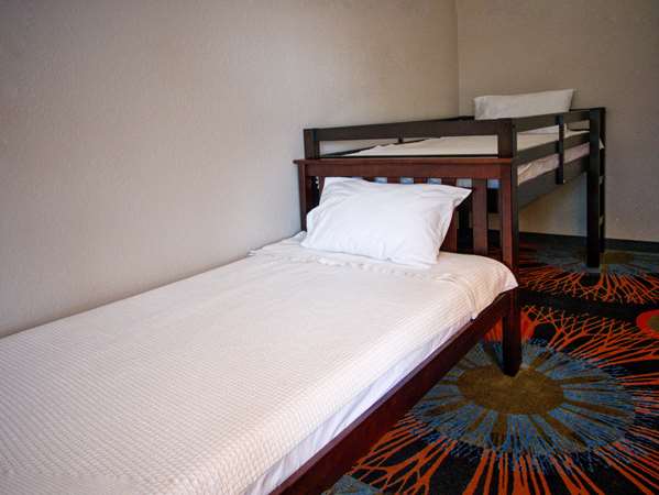  - Hampton Inn Edmond - I-35, Exit 141