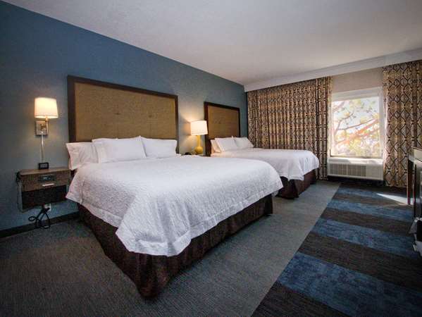  - Hampton Inn Edmond - I-35, Exit 141