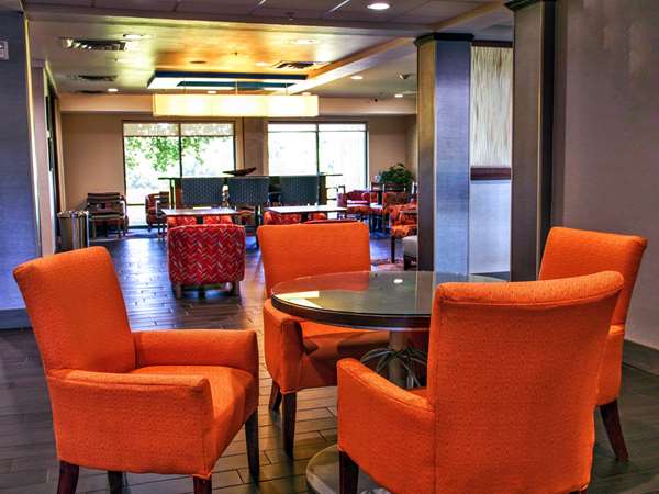  - Hampton Inn Edmond - I-35, Exit 141