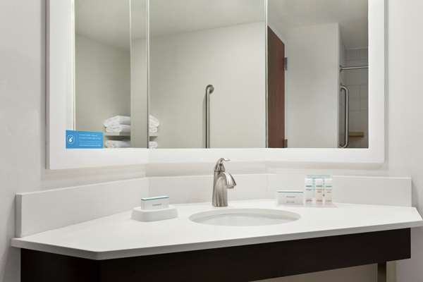  - Hampton Inn Midwest City - I-40, Exit 156A