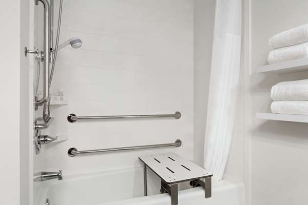  - Hampton Inn Midwest City - I-40, Exit 156A