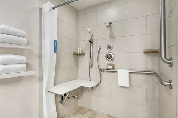  - Hampton Inn Midwest City - I-40, Exit 156A