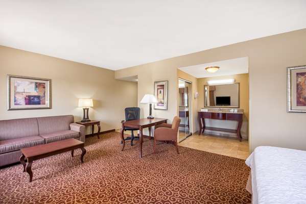  - Hampton Inn & Suites South Oklahoma City - I-240, Exit 2A