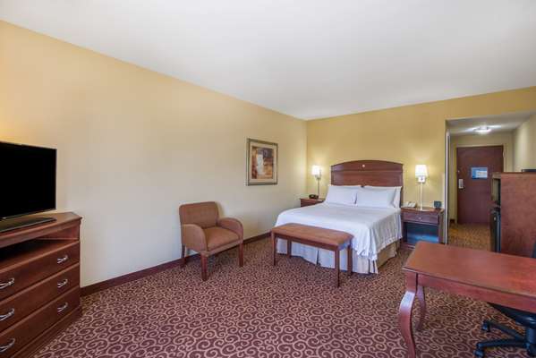  - Hampton Inn & Suites South Oklahoma City - I-240, Exit 2A