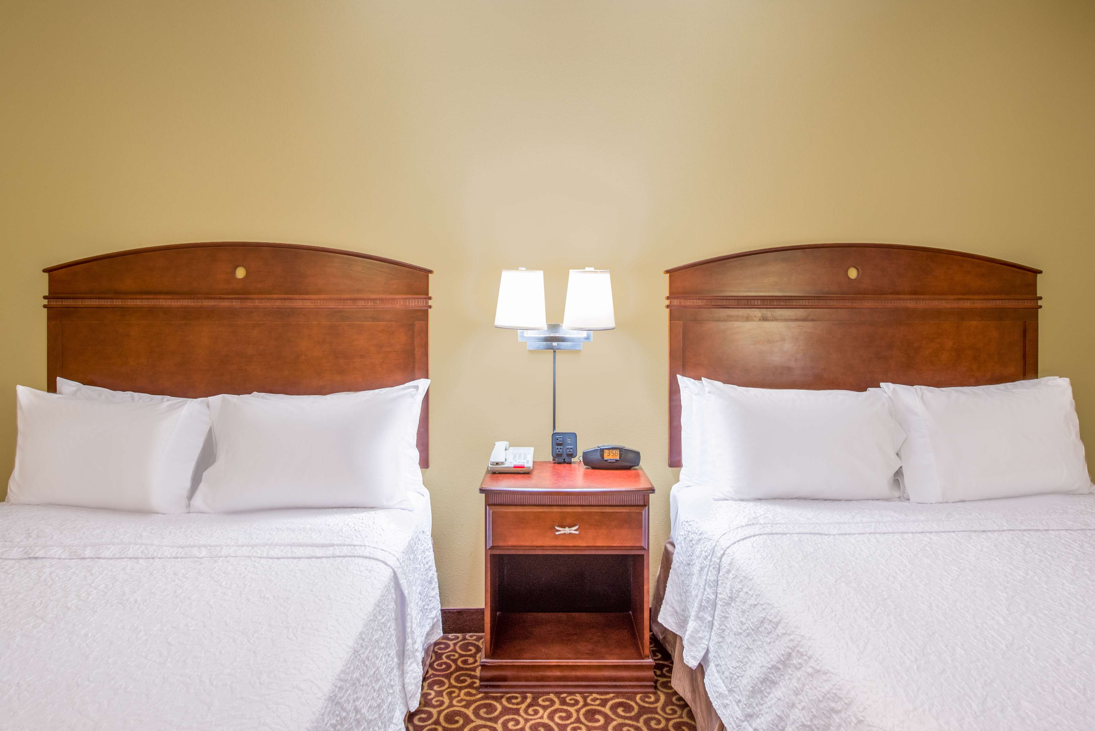 Hampton Inn & Suites Oklahoma City South Room Type - 2QN MOB HEARING ACC TUB NS