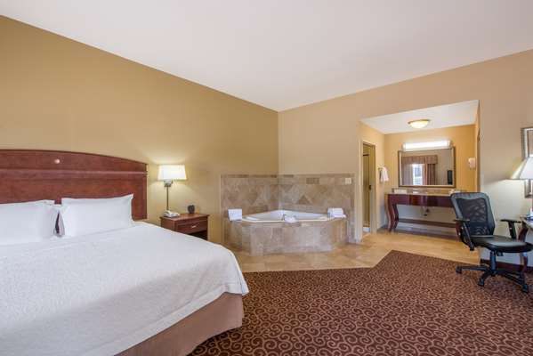  - Hampton Inn & Suites South Oklahoma City - I-240, Exit 2A