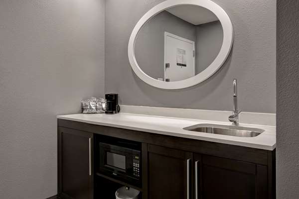  - Hampton Inn Olive Branch