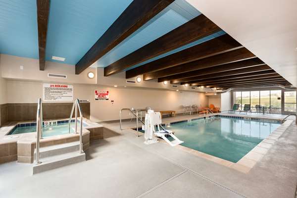 Pool - Home2 Suites by Hilton West Omaha
