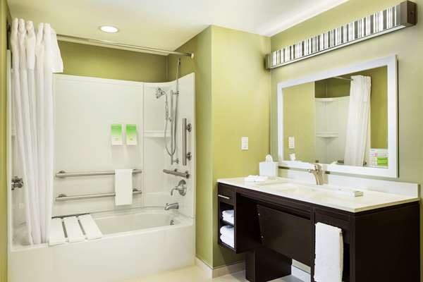  - Home2 Suites by Hilton West Omaha