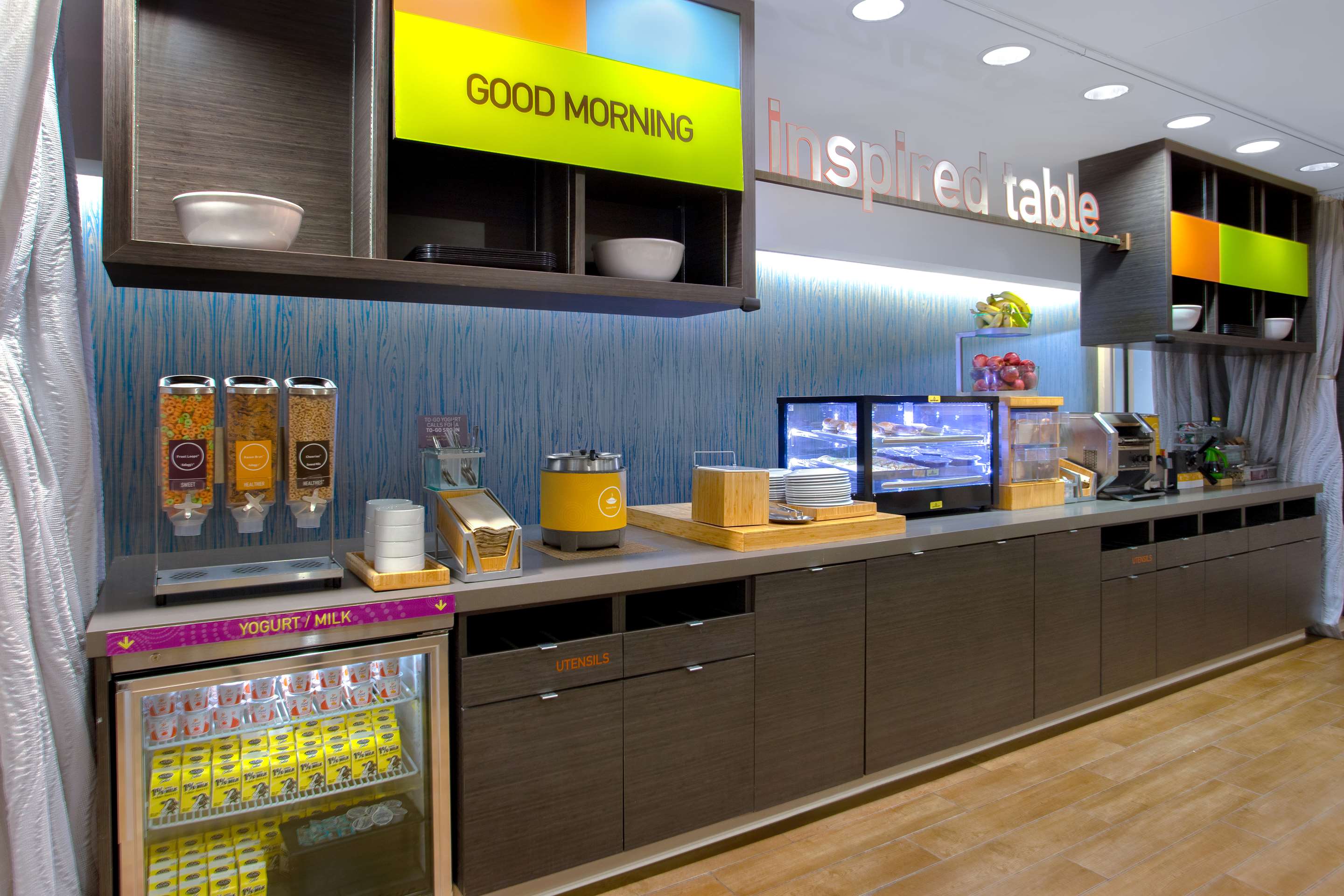 Breakfast Area | Home2 Suites by Hilton Omaha West, NE