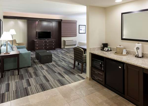  - Hampton Inn & Suites Omaha