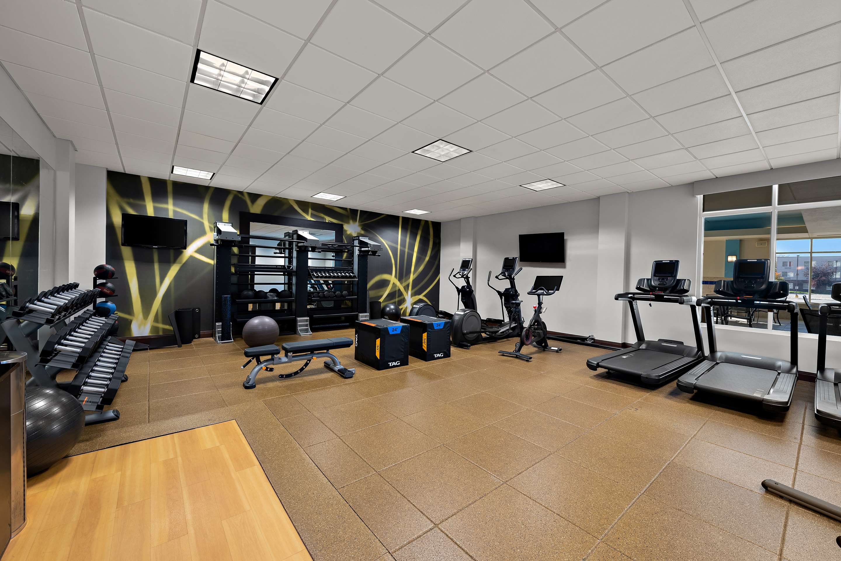 Health club fitness center gym | Hilton Garden Inn Omaha East/Council Bluffs