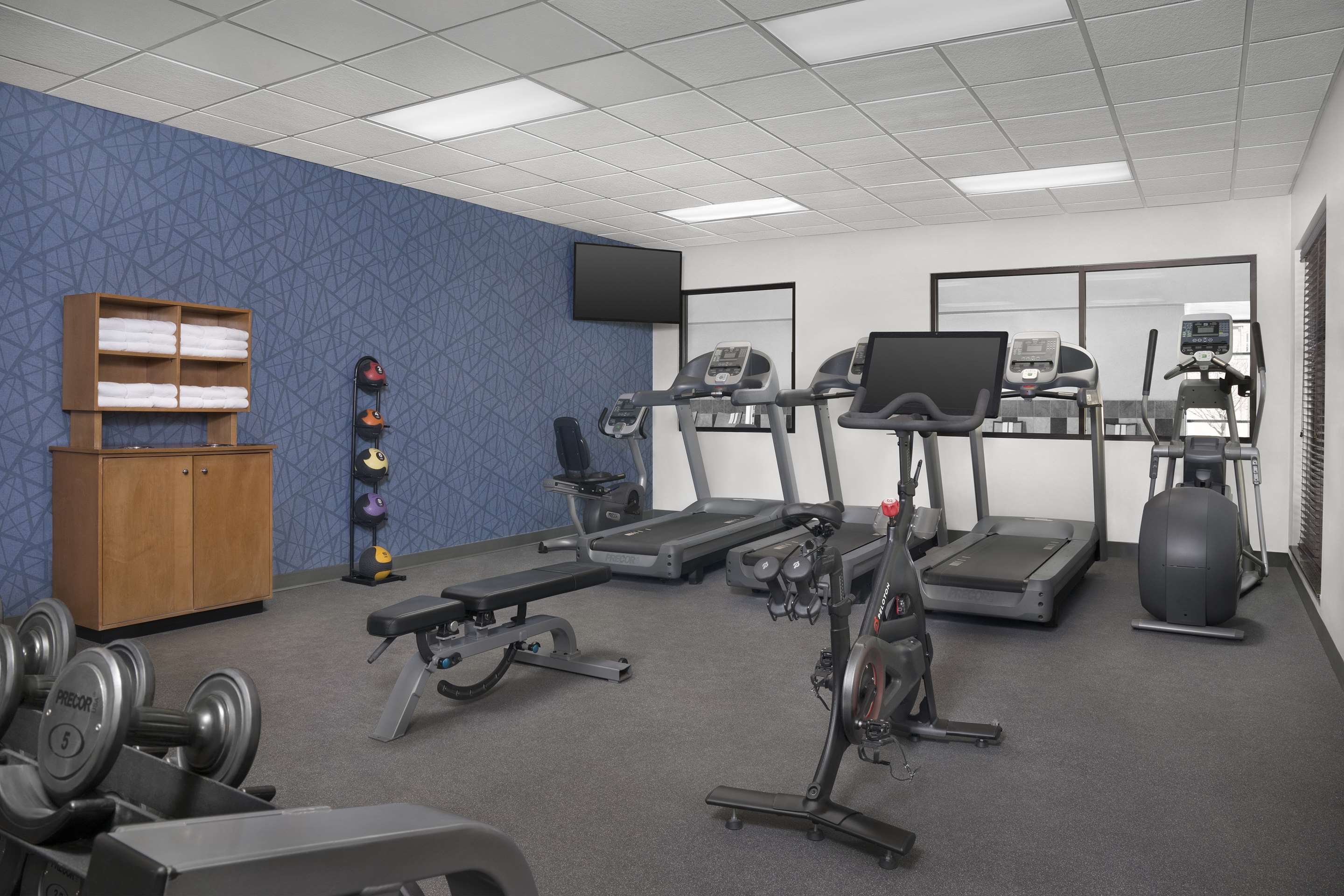 Health club fitness center gym | Homewood Suites by Hilton Omaha Downtown