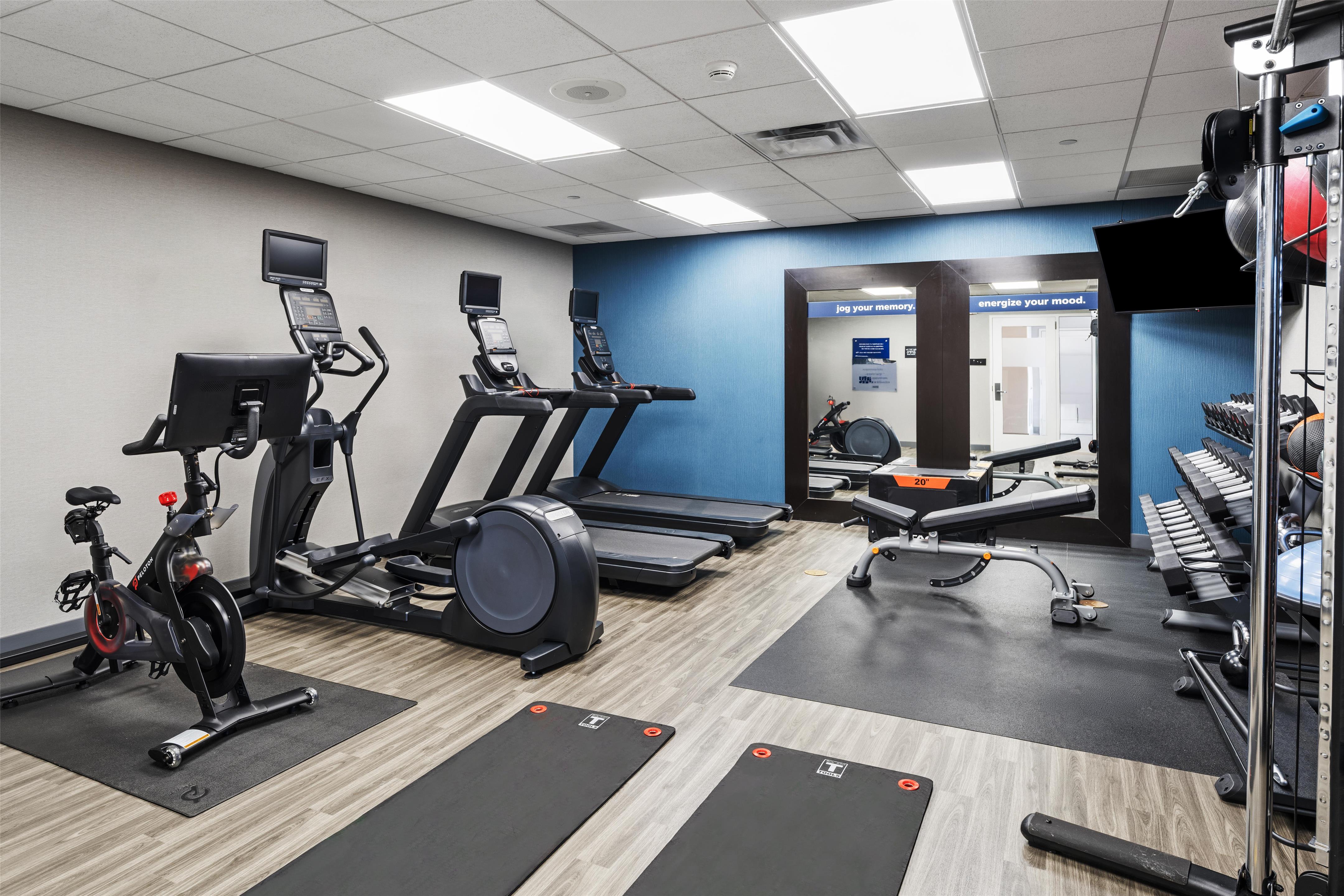 Health club fitness center gym | Hampton Inn & Suites Omaha Southwest-La Vista