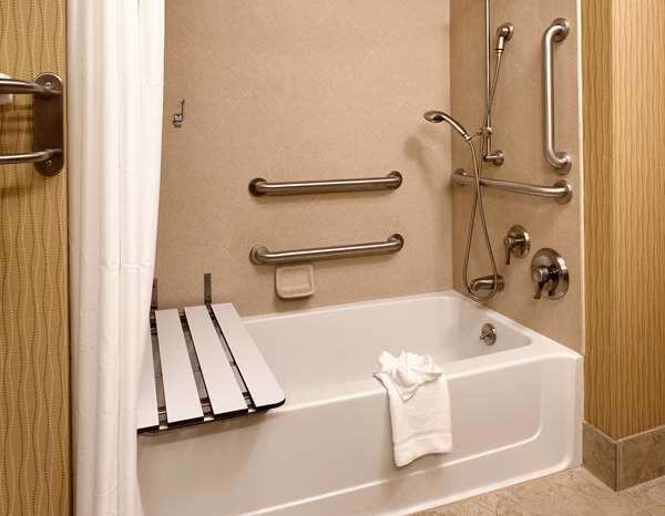  - Hampton Inn Old Mill Omaha