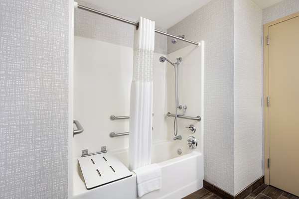  - Hampton Inn West Lakeside Omaha