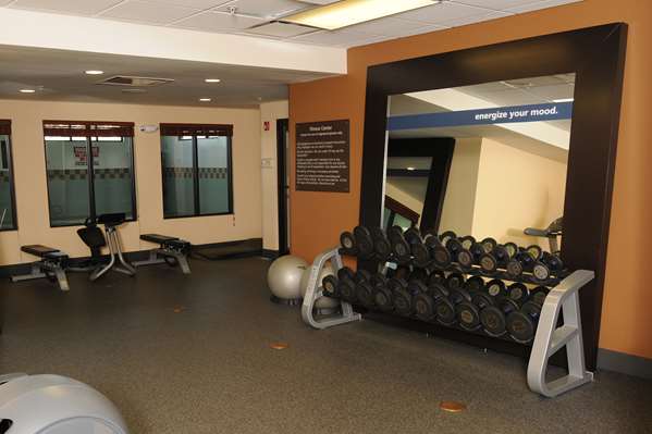 Fitness/ Exercise Room - Hampton Inn West Lakeside Omaha