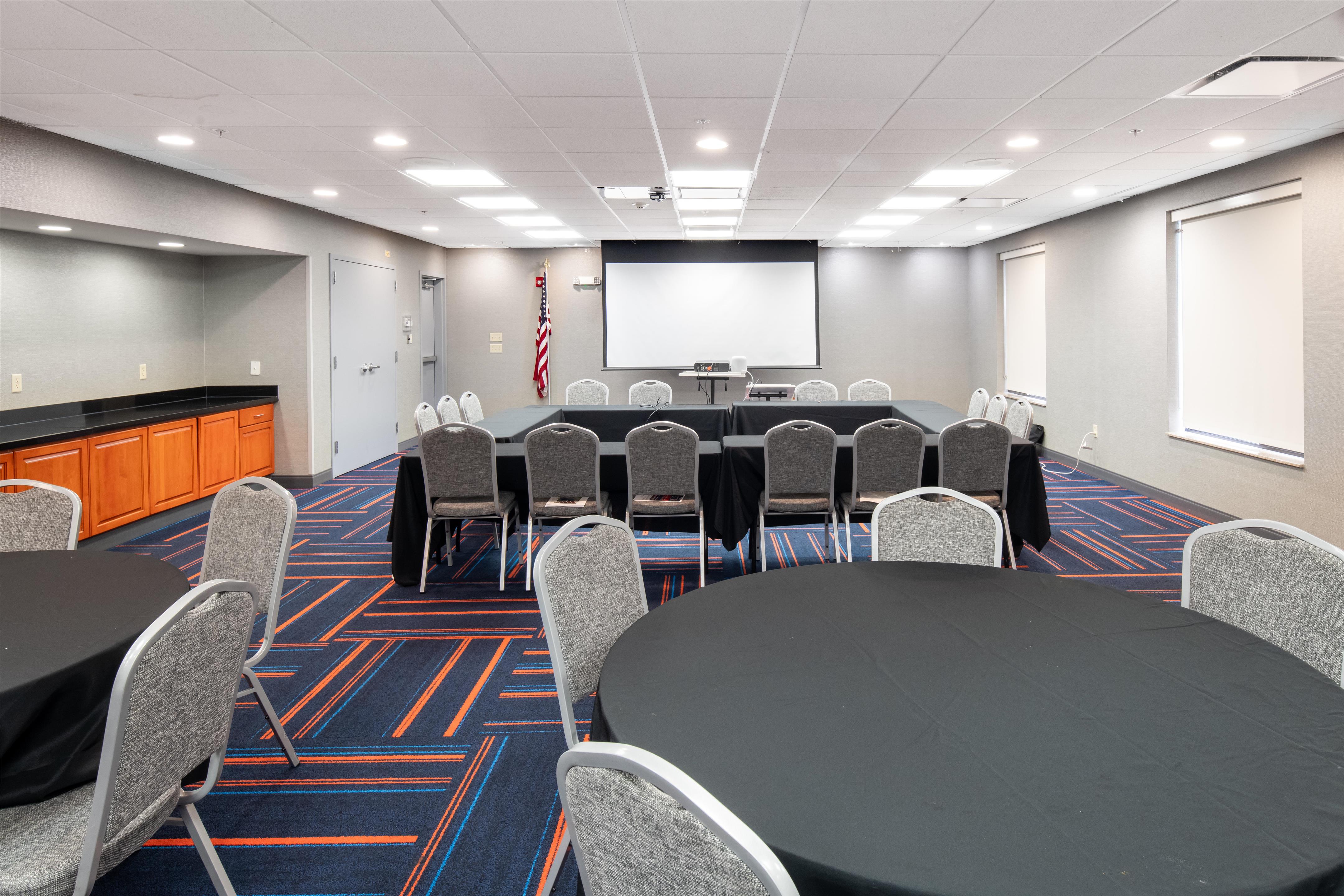Meeting Room | Hampton Inn Omaha West-Lakeside