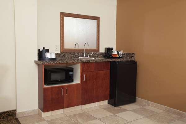  - Hampton Inn Oneonta