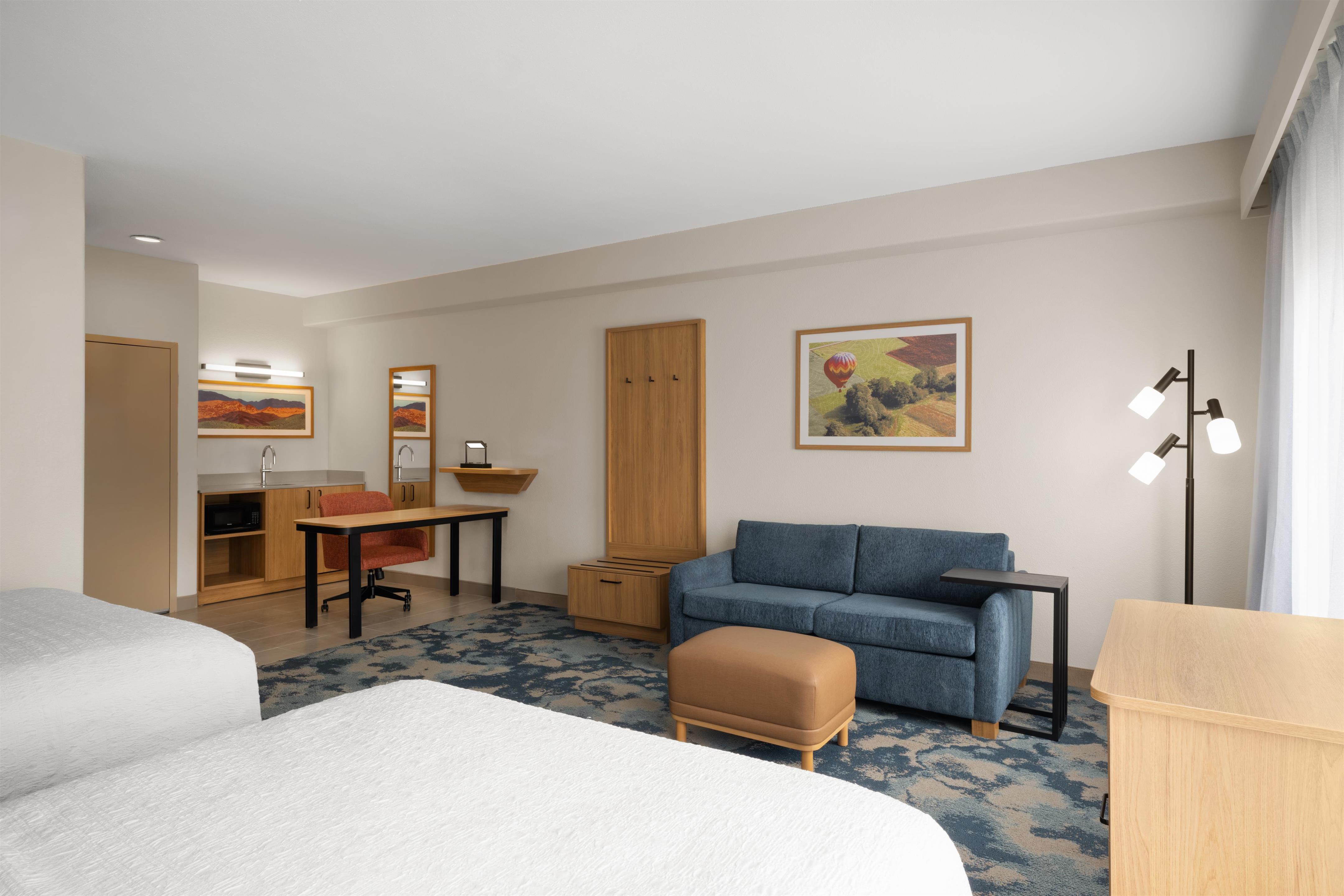 Guest room