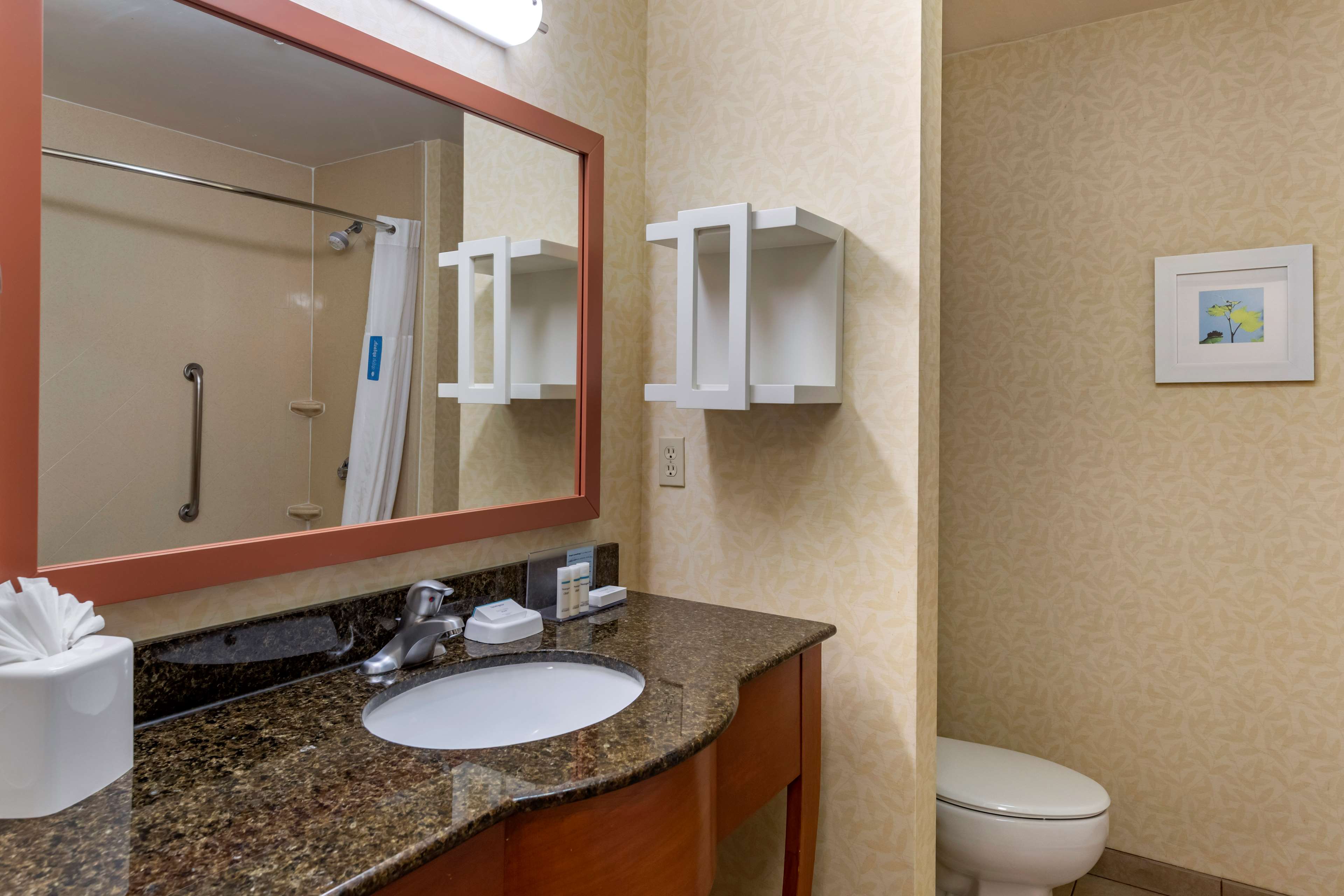 Hampton Inn Norco-Corona-Eastvale, CA Room Type - King Study Room - Non-Smoking