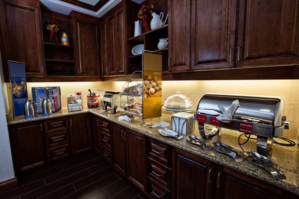 Restaurant - Hampton Inn Napanee