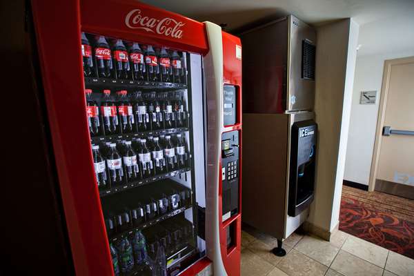 Restaurant - Hampton Inn Napanee