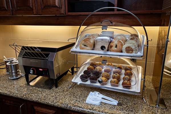 Restaurant - Hampton Inn Napanee