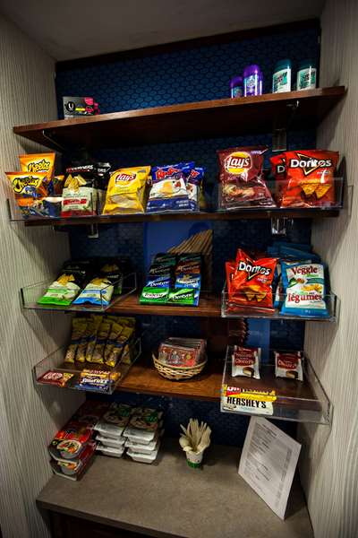 Restaurant - Hampton Inn Napanee