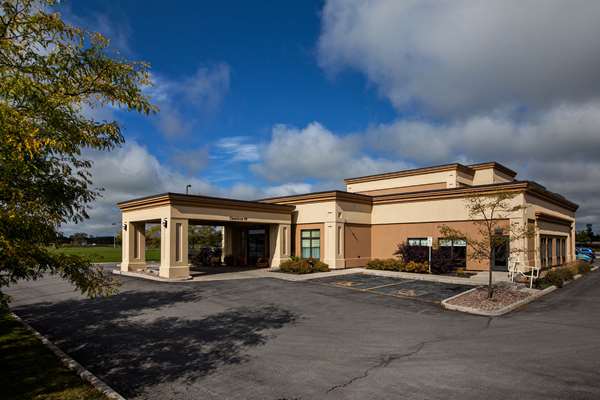 Exterior view - Hampton Inn Napanee