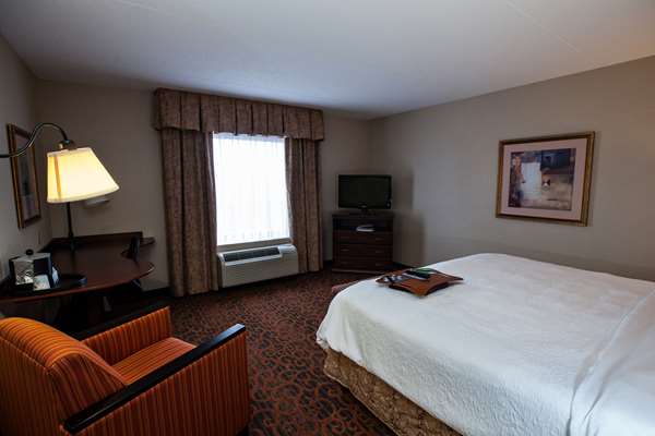  - Hampton Inn Napanee