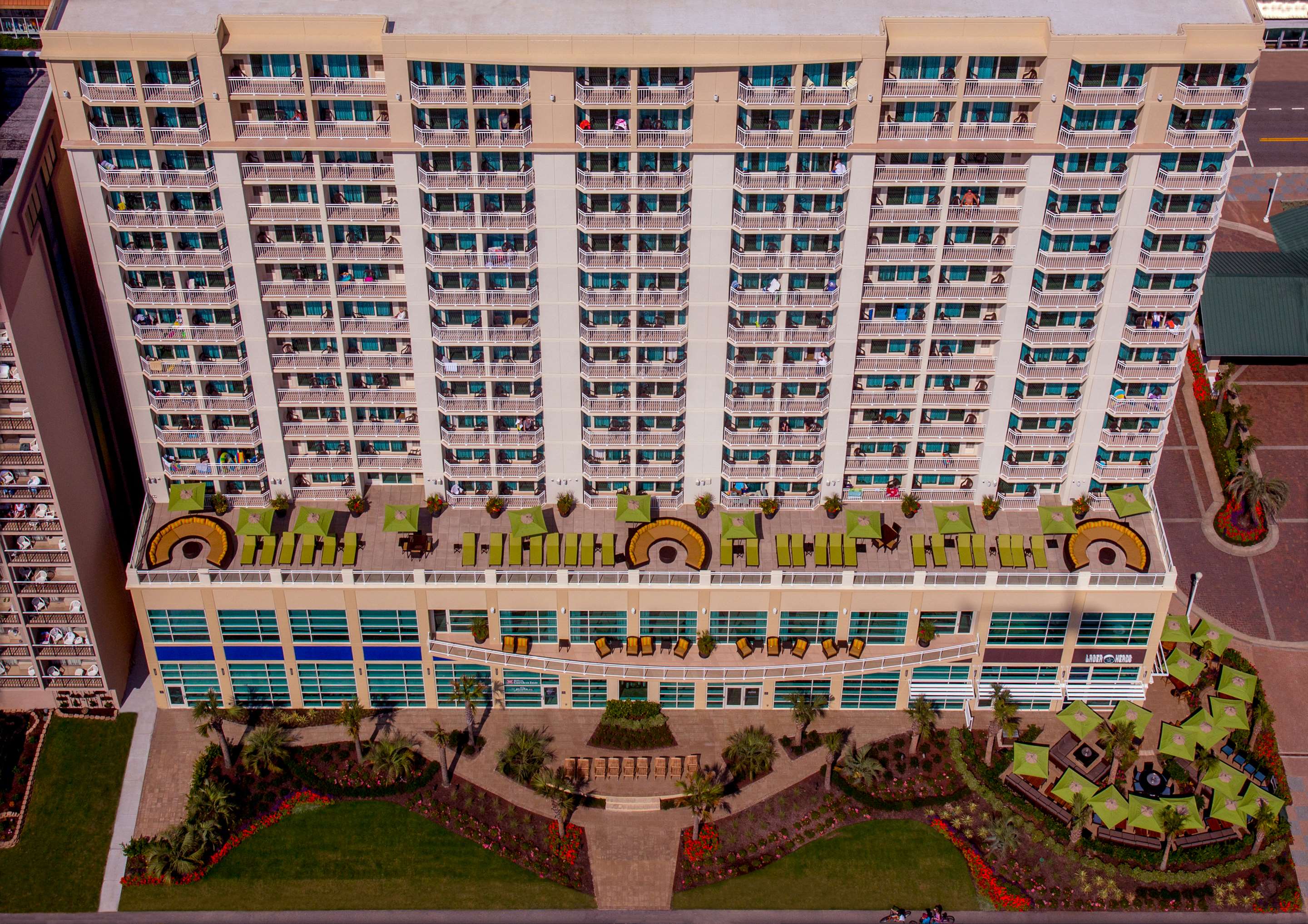 Exterior | Hilton Garden Inn Virginia Beach Oceanfront