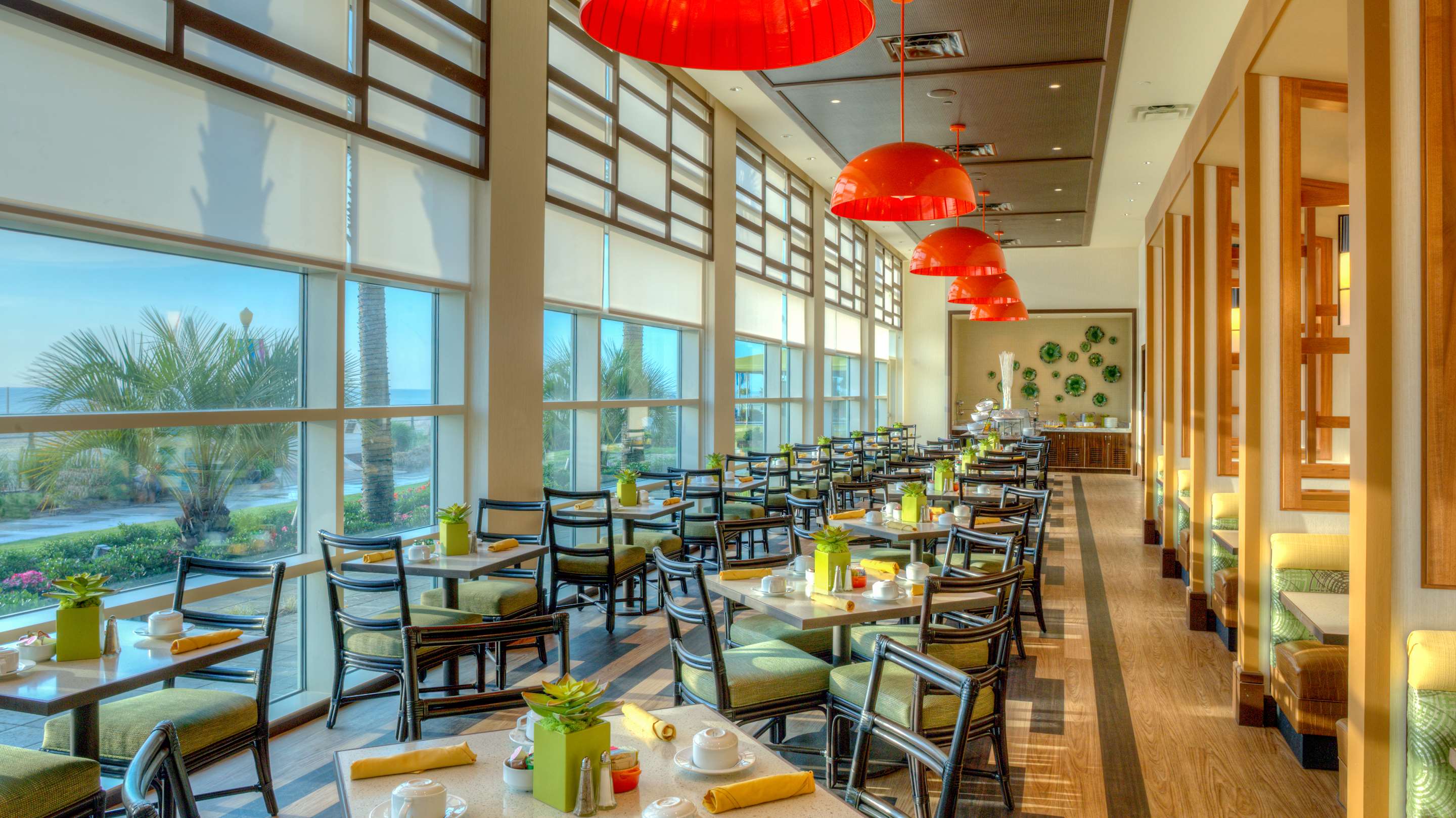 Restaurant | Hilton Garden Inn Virginia Beach Oceanfront