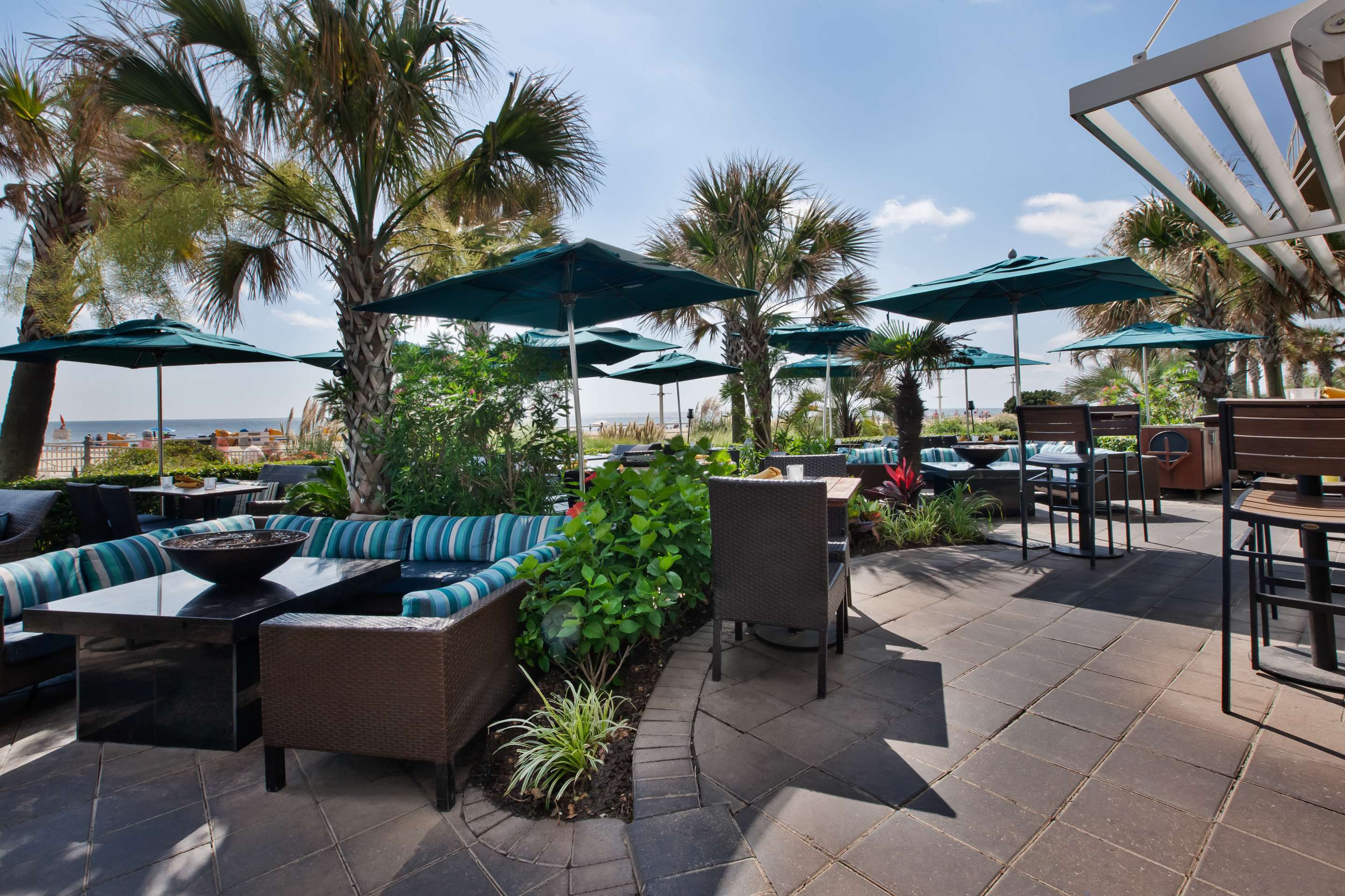 Exterior | Hilton Garden Inn Virginia Beach Oceanfront