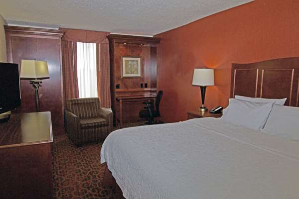  - Hampton Inn Chesapeake - I-64, Exit 289