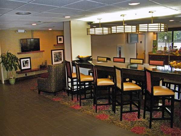  - Hampton Inn Chesapeake - I-64, Exit 289