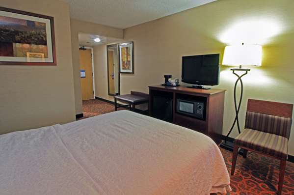  - Hampton Inn Chesapeake - I-64, Exit 289