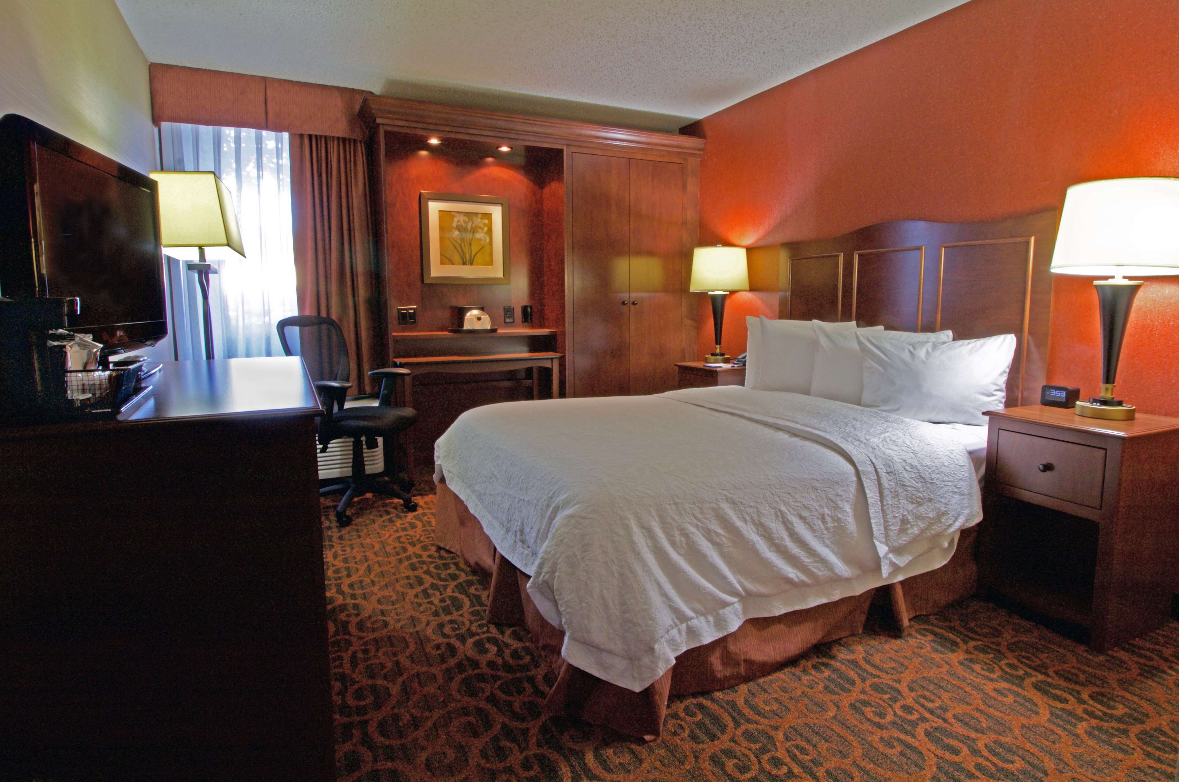 Hampton Inn Norfolk/Chesapeake (Greenbrier Area) Room Type - 1 QN ACCESS TUB NONSMOK