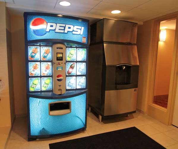  - Hampton Inn Hampton