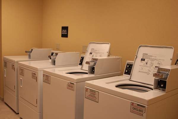  - Hampton Inn Hampton