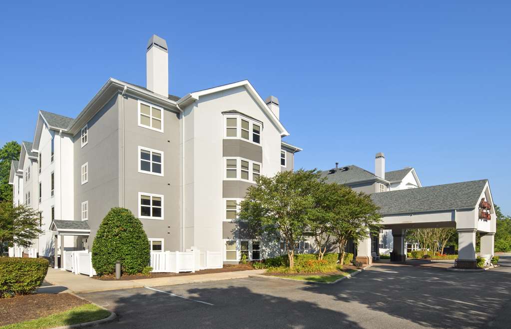 Hampton Inn & Suites Oyster Point