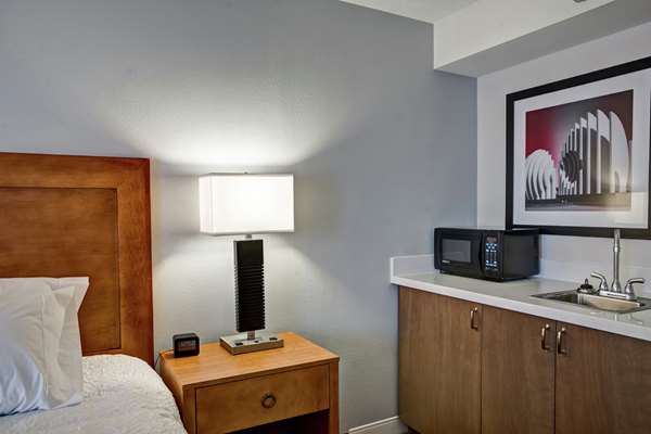  - Hampton Inn Naval Base Norfolk