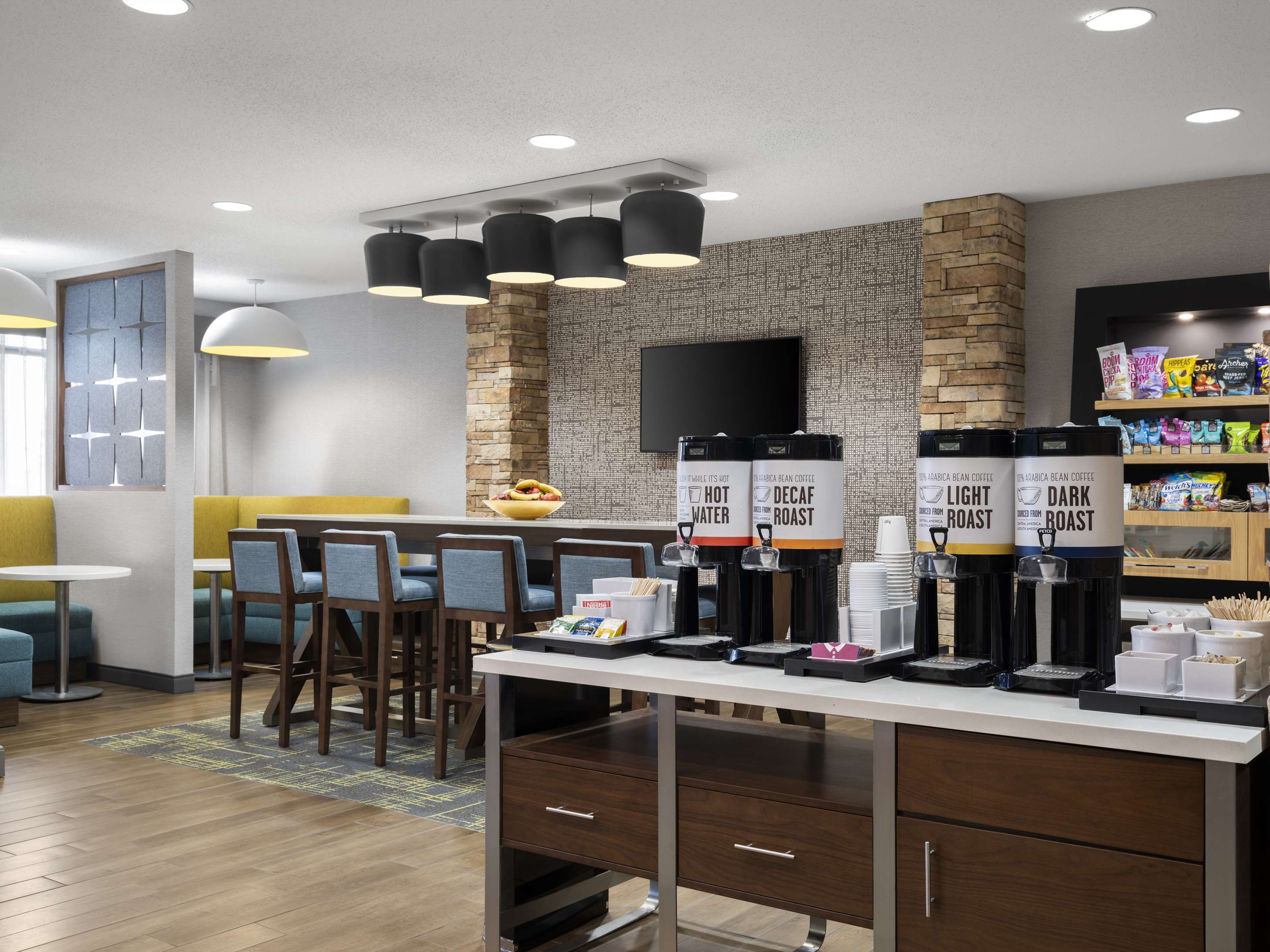 Breakfast Area | Hampton Inn Ottawa (Starved Rock Area)