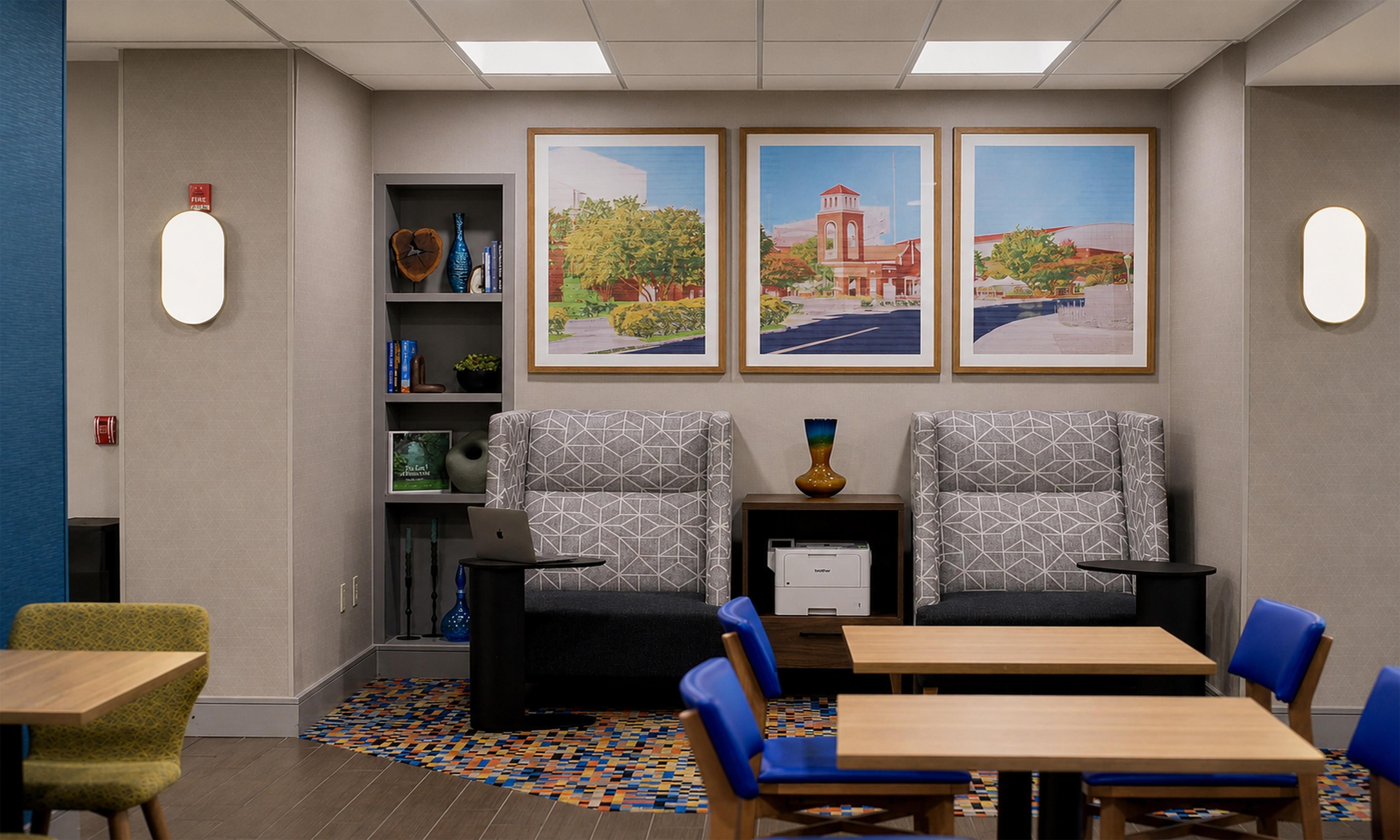 Lobby | Hampton Inn Oxford/Conference Center
