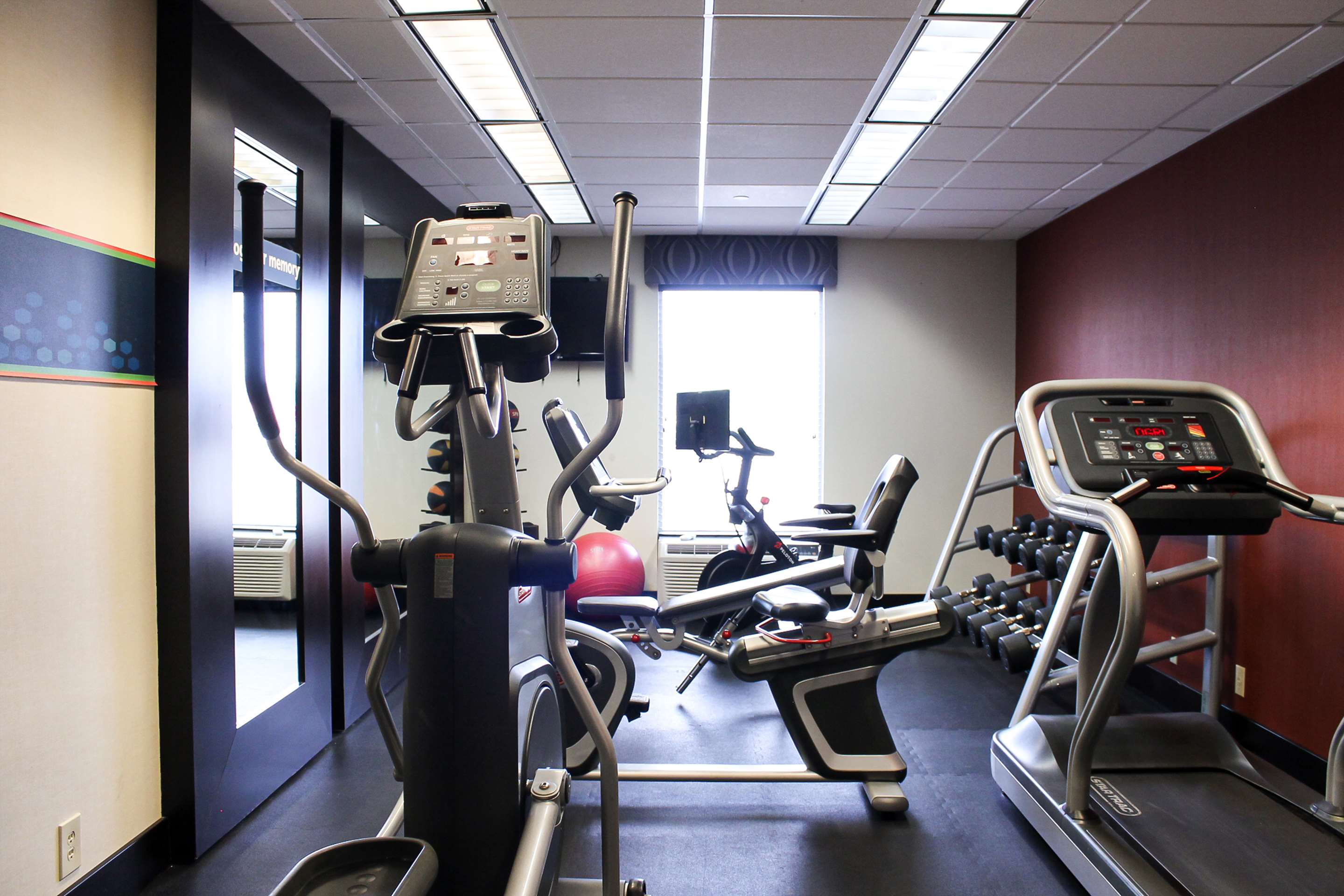 Health club fitness center gym | Hampton Inn Oxford-West