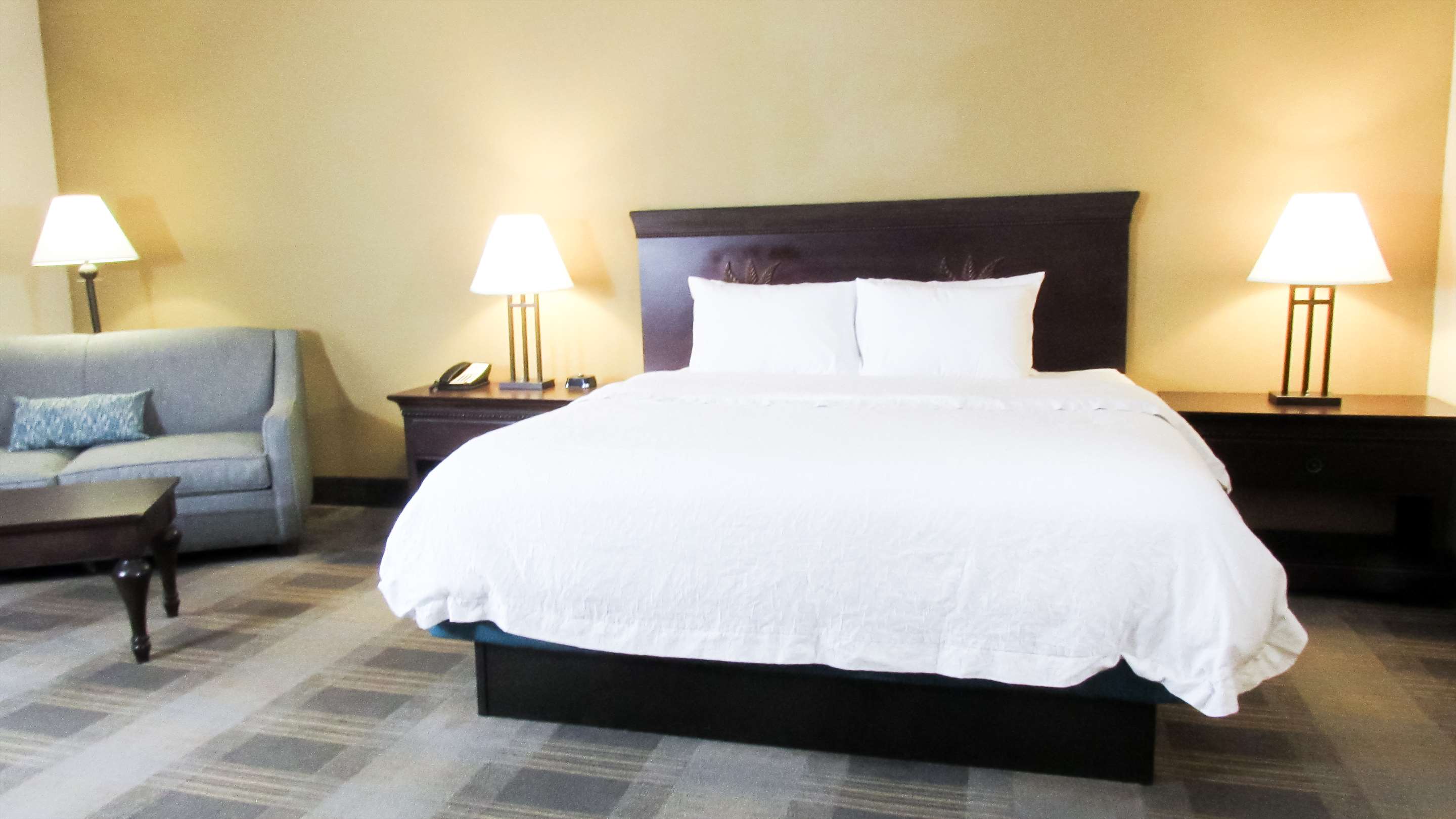 Guest room