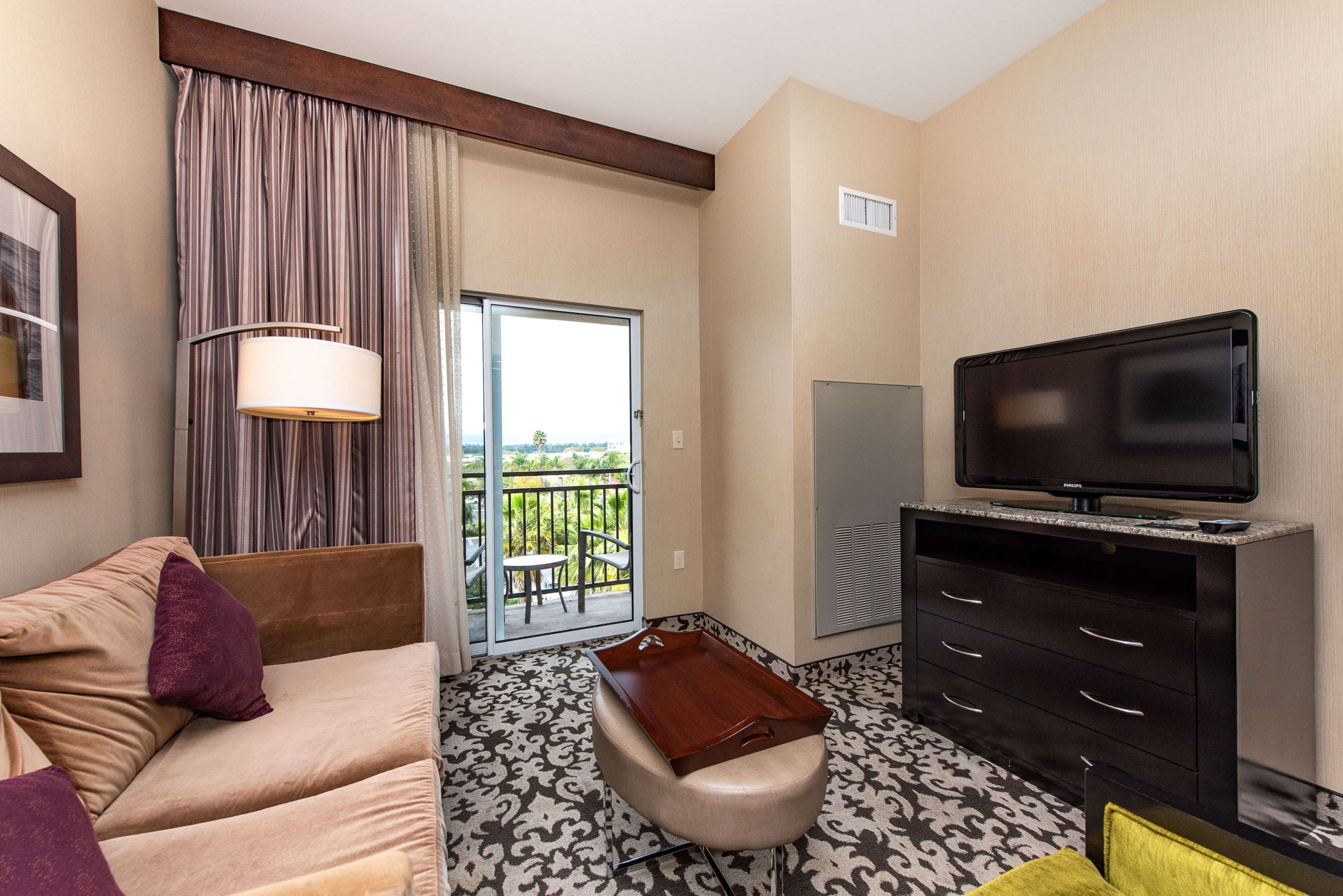 Guest room