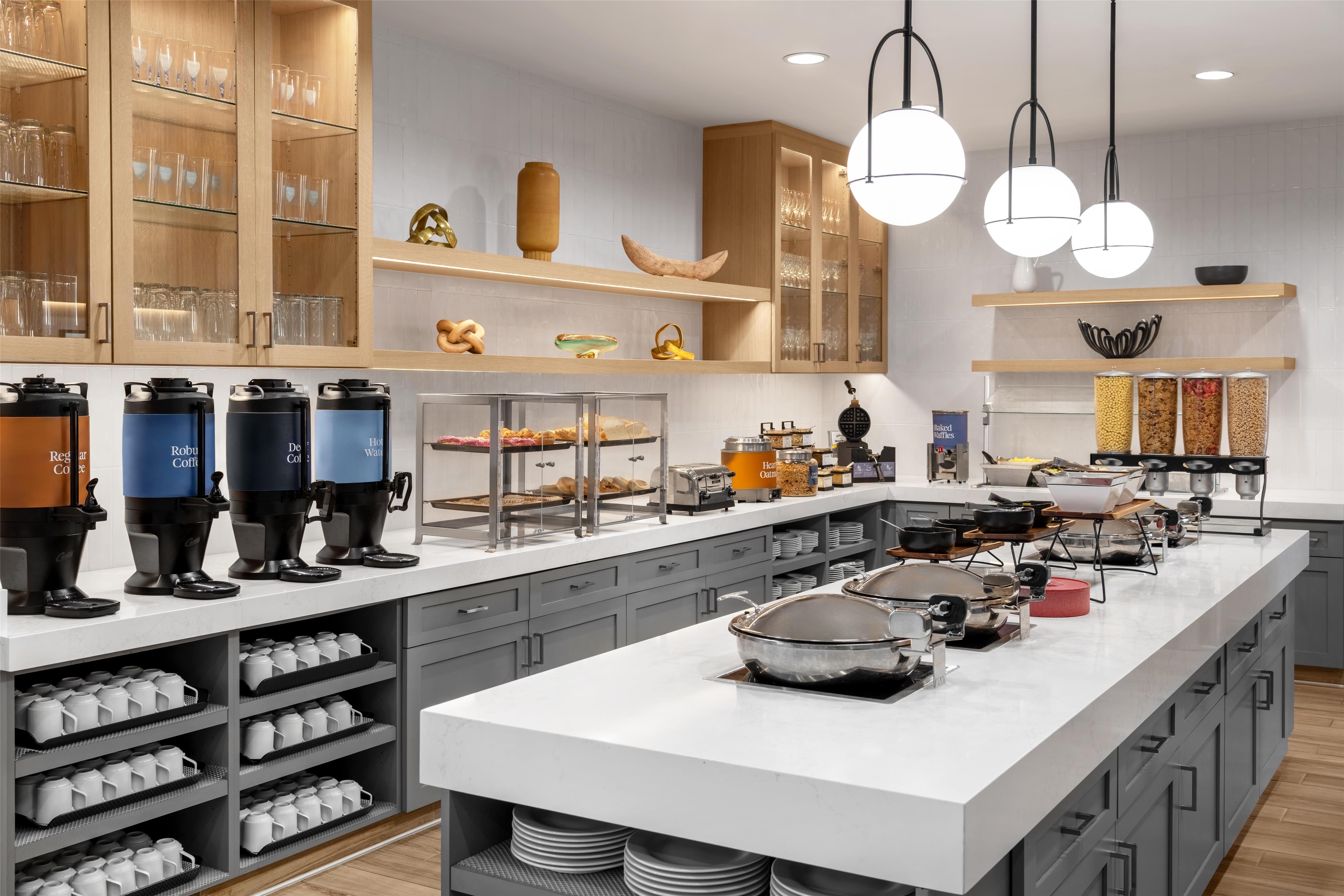 Breakfast Area | Homewood Suites by Hilton Palo Alto