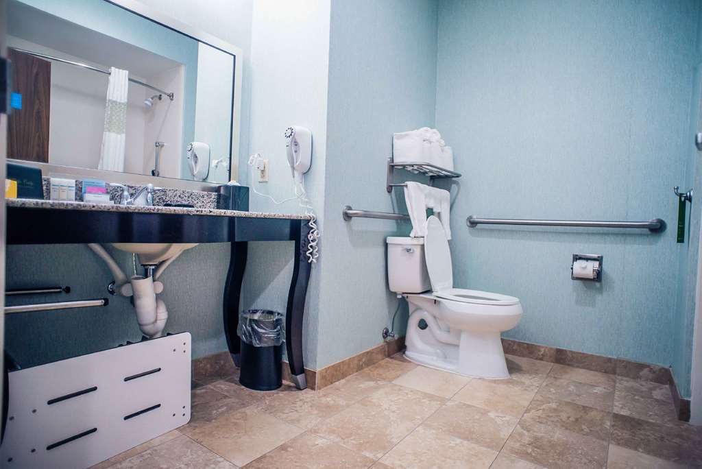 Hampton Inn Monticello Room Type - 1 KNG ACCESSIBLE TUB NS