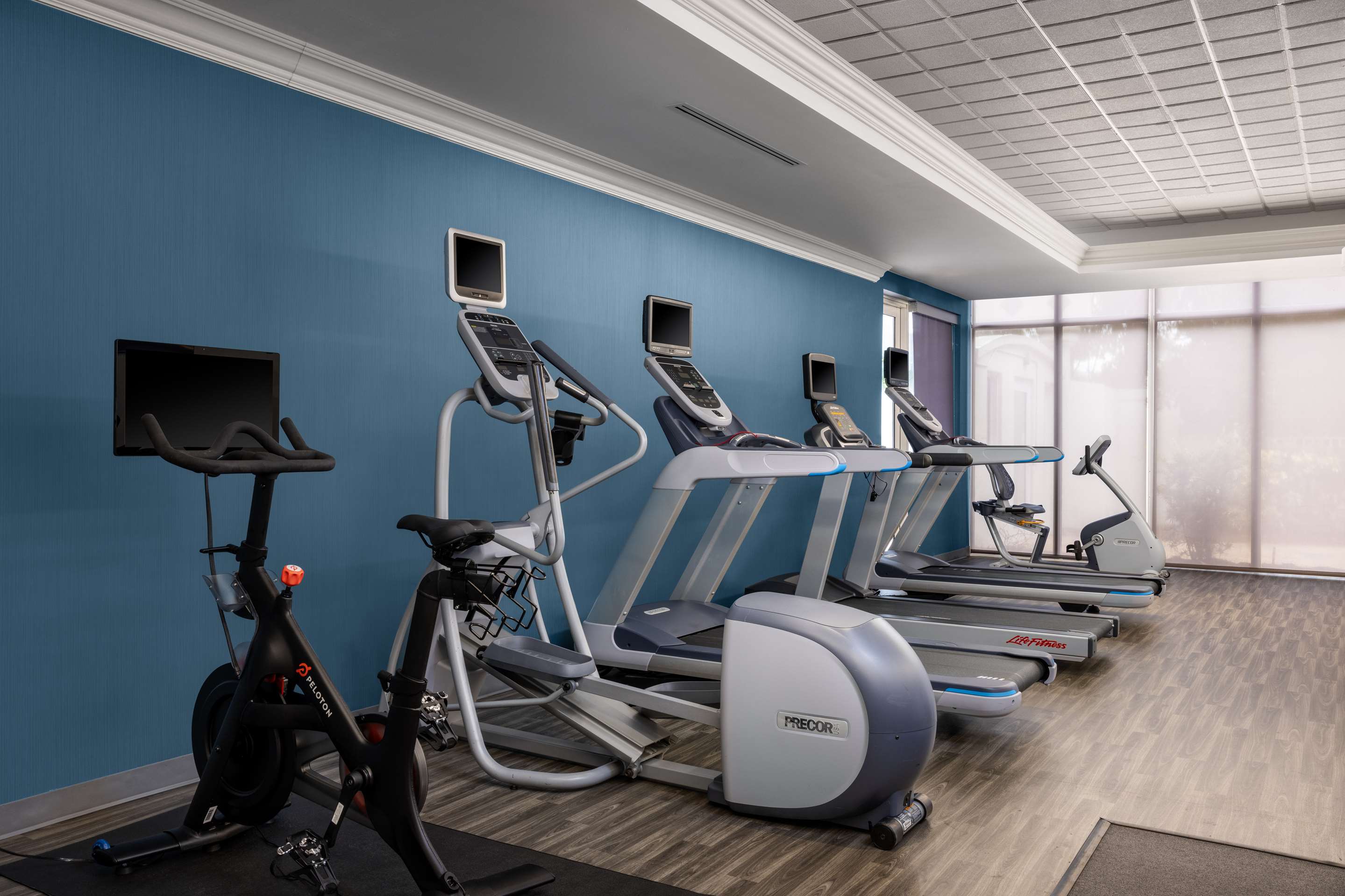 Health club fitness center gym | Hampton Inn by Hilton West Palm Beach Central Airport